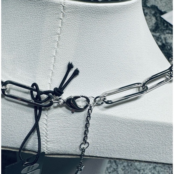 💚💚💚💚 PAPER-CLIP Pavé Crystal Chain Necklace 18” or less! NWT - Picture 2 of 8